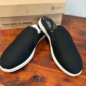 Clarks Breeze Shore women's mules size 9 nib
